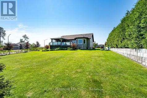 19 Nick Street Petawawa ON K8H 0C2