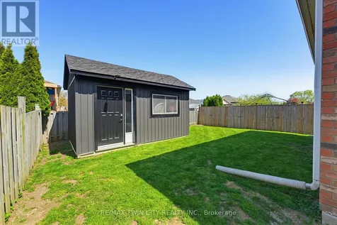 60 St Patrick's Drive Brantford ON N3T 6L4