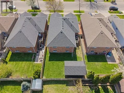 60 St Patrick's Drive Brantford ON N3T 6L4