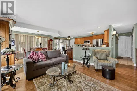 24 Regency Place Brockville ON K6V 7M5