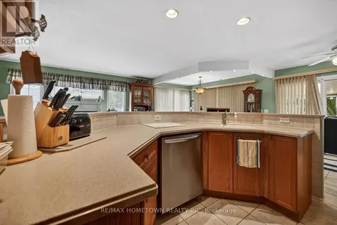 24 Regency Place Brockville ON K6V 7M5
