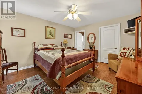 24 Regency Place Brockville ON K6V 7M5