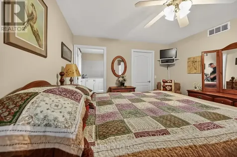 24 Regency Place Brockville ON K6V 7M5