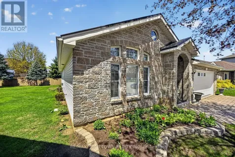 24 Regency Place Brockville ON K6V 7M5