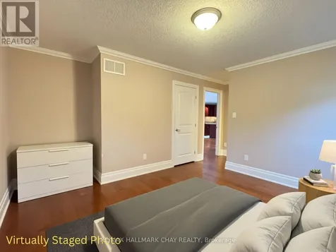 31 Garden Grove Crescent Wasaga Beach ON L9Z 0E6