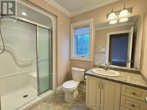 31 Garden Grove Crescent Wasaga Beach ON L9Z 0E6