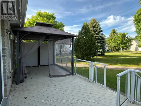 31 Garden Grove Crescent Wasaga Beach ON L9Z 0E6