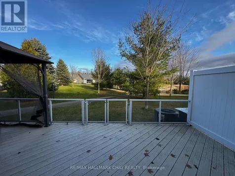 31 Garden Grove Crescent Wasaga Beach ON L9Z 0E6
