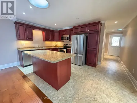 31 Garden Grove Crescent Wasaga Beach ON L9Z 0E6