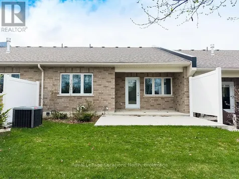 119 Dove Drive Blue Mountains ON N0H 2P0