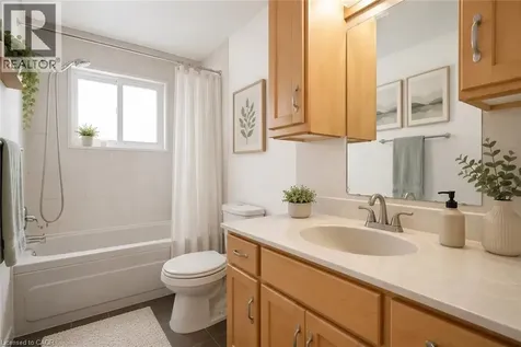 87 Christopher Drive Waterloo ON N2J 4J6