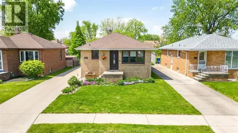 1347 Bernard Road Windsor ON N8Y 4K2