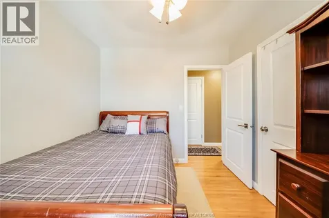 1347 Bernard Road Windsor ON N8Y 4K2