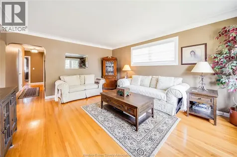 1347 Bernard Road Windsor ON N8Y 4K2