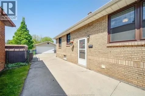 1347 Bernard Road Windsor ON N8Y 4K2