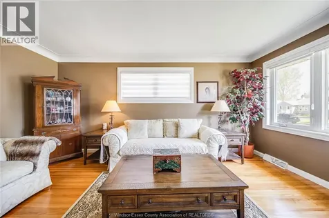 1347 Bernard Road Windsor ON N8Y 4K2