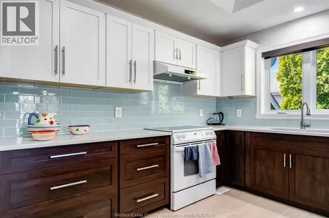210 Dieppe Crescent Kingsville ON N9Y 4B9