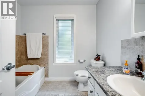 210 Dieppe Crescent Kingsville ON N9Y 4B9