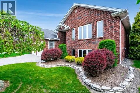 210 Dieppe Crescent Kingsville ON N9Y 4B9