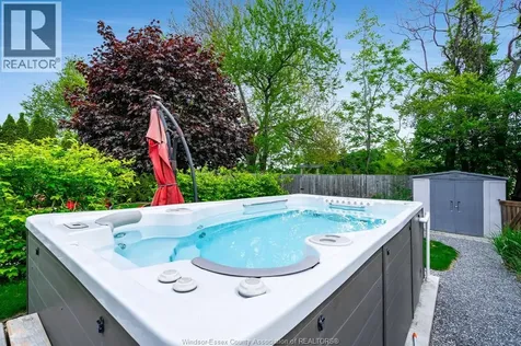 210 Dieppe Crescent Kingsville ON N9Y 4B9