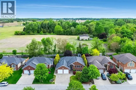 210 Dieppe Crescent Kingsville ON N9Y 4B9