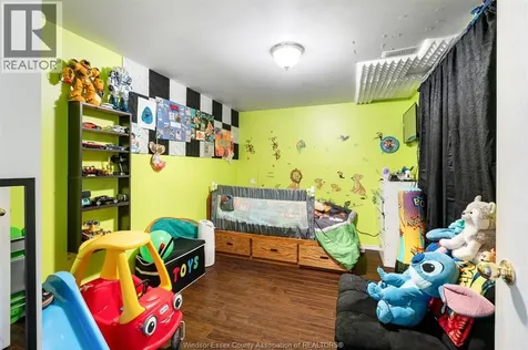 80 Shawnee Court Leamington ON N8H 5A8