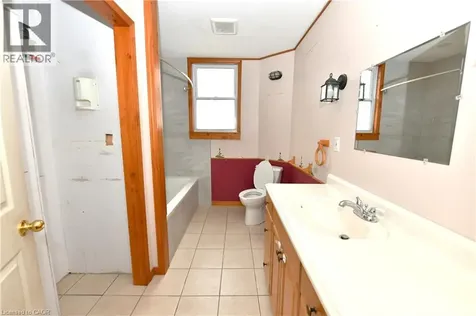 274 Wellington Street St. Thomas ON N5R 2S8