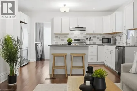 44 Whitfield Avenue Hamilton ON L8L 4B6