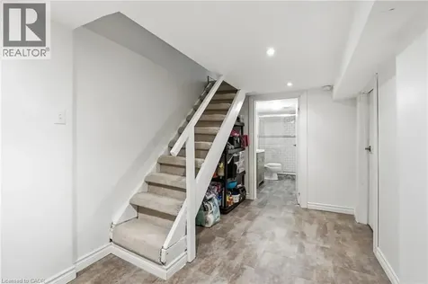 44 Whitfield Avenue Hamilton ON L8L 4B6