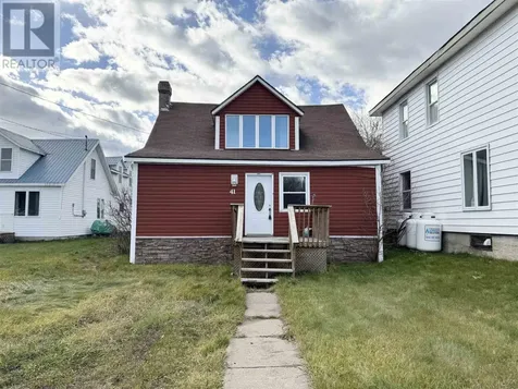 41 Elgin Street Chapleau ON P0M 1K0