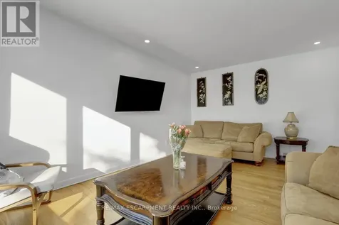 31 Bellfield Street Ottawa ON K2B 6K7