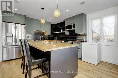 31 Bellfield Street Ottawa ON K2B 6K7