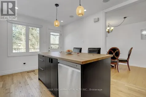 31 Bellfield Street Ottawa ON K2B 6K7