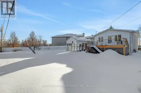 31 Bellfield Street Ottawa ON K2B 6K7