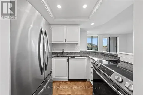 15 Murray Street Ottawa ON K1N 9M5