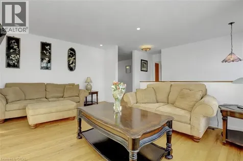 31 Bellfield Street Ottawa ON K2B 6K7