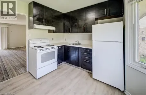 160 Jansen Avenue Kitchener ON N2A 2L7