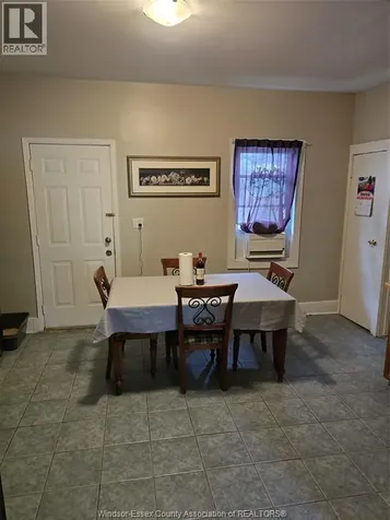 2296 Chandler Windsor ON N8W 4A4