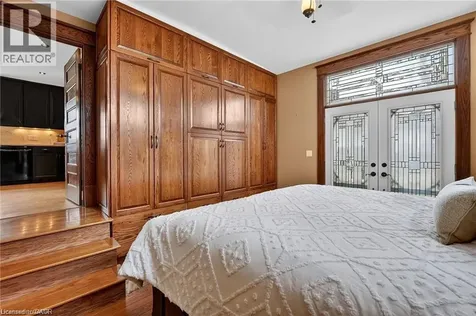 3952 Victoria Avenue Vineland ON L0R 2C0