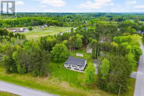 108 Royal Troon Lane Ottawa ON K0A 1T0