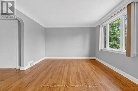 391 Greenwood Avenue Ottawa ON K2A 0X4