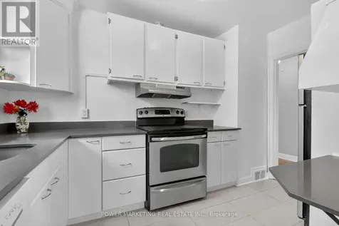 391 Greenwood Avenue Ottawa ON K2A 0X4