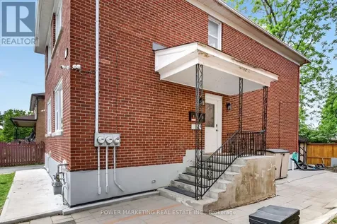391 Greenwood Avenue Ottawa ON K2A 0X4