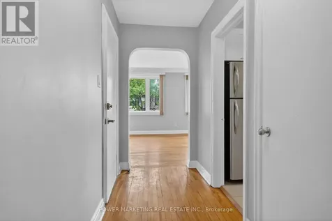 391 Greenwood Avenue Ottawa ON K2A 0X4