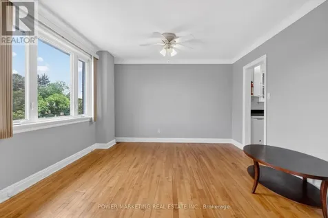 391 Greenwood Avenue Ottawa ON K2A 0X4