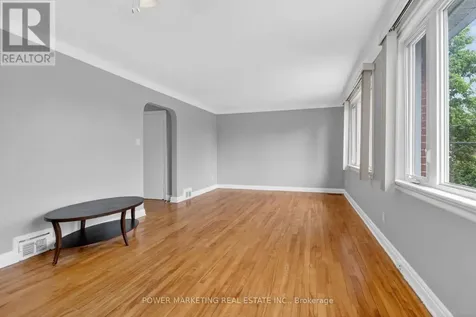 391 Greenwood Avenue Ottawa ON K2A 0X4