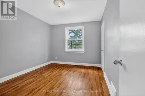 391 Greenwood Avenue Ottawa ON K2A 0X4