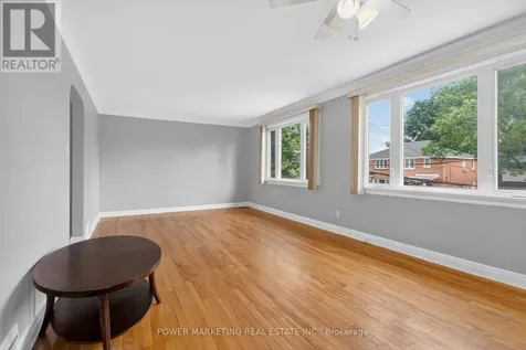 391 Greenwood Avenue Ottawa ON K2A 0X4