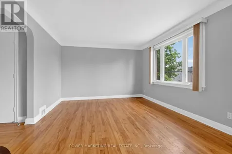 391 Greenwood Avenue Ottawa ON K2A 0X4