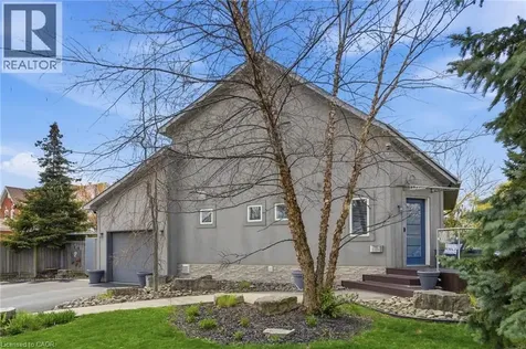 10 Rockhaven Lane Waterdown ON L8B 0H7